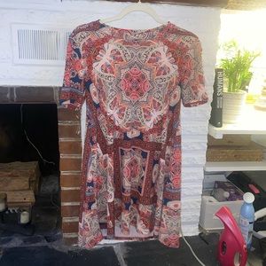 BCBG Patterned Red Orange Shift Dress Size Small